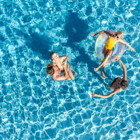 3 Etoiles - Piscine - Ccbaefg 발랑솔