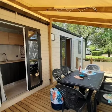 Camping Zecamping 3 Dog Friendly Piscine Dans Le Parc Regional Du Verdon Valensole