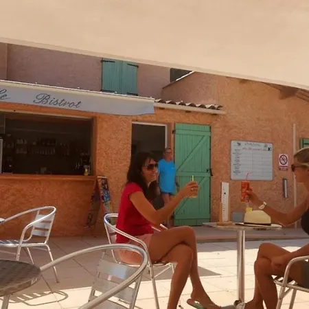 Zecamping 3 Dog Friendly Piscine Dans Le Parc Regional Du Verdon 3* Valensole